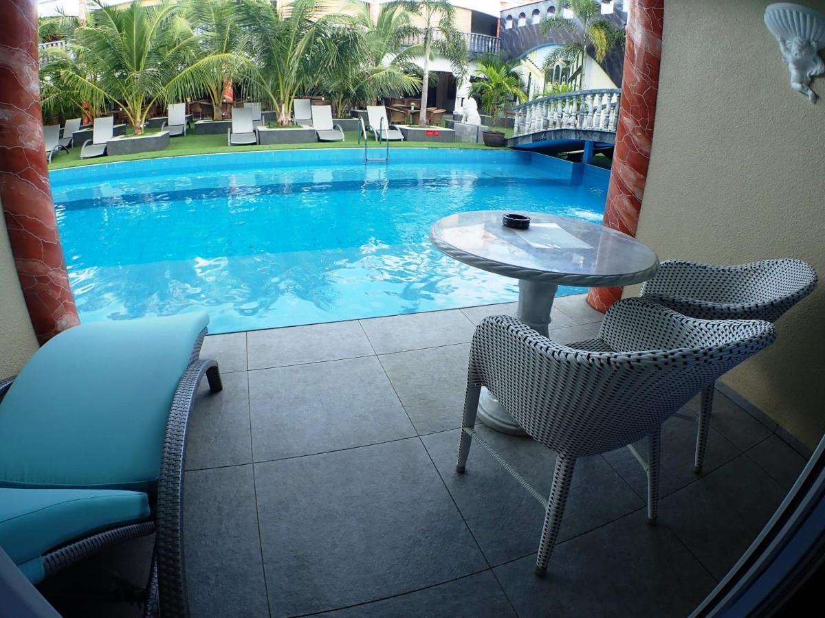Roman Empire Panglao Boutique Resort Tawala  Exterior foto